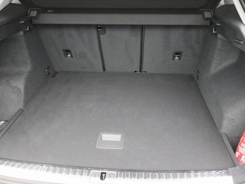 Lease wagen interieur AUDI Q3 4