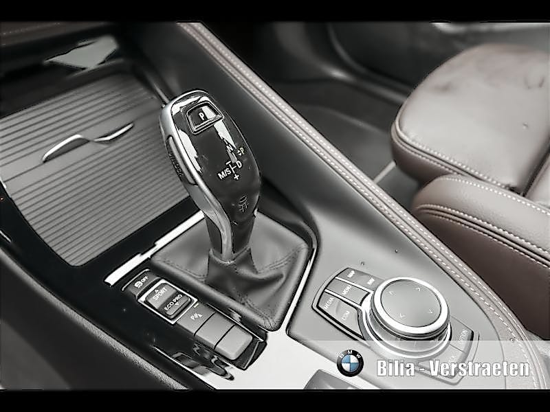 Lease wagen interieur BMW SERIE X1 7